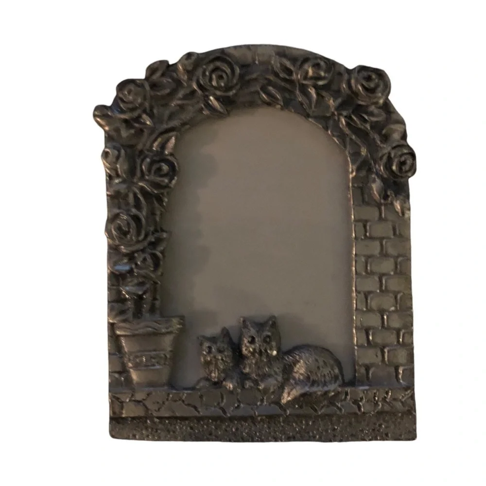 The Thomas Collection Vintage Cats and Roses Mini Pewter Frame - NWOT - Picture 1 of 3